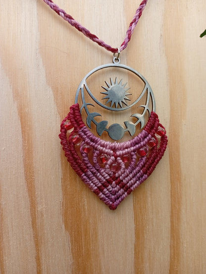 Lune et Soleil, collier en macramé