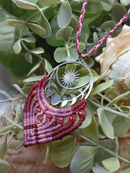 Lune et Soleil, collier en macramé