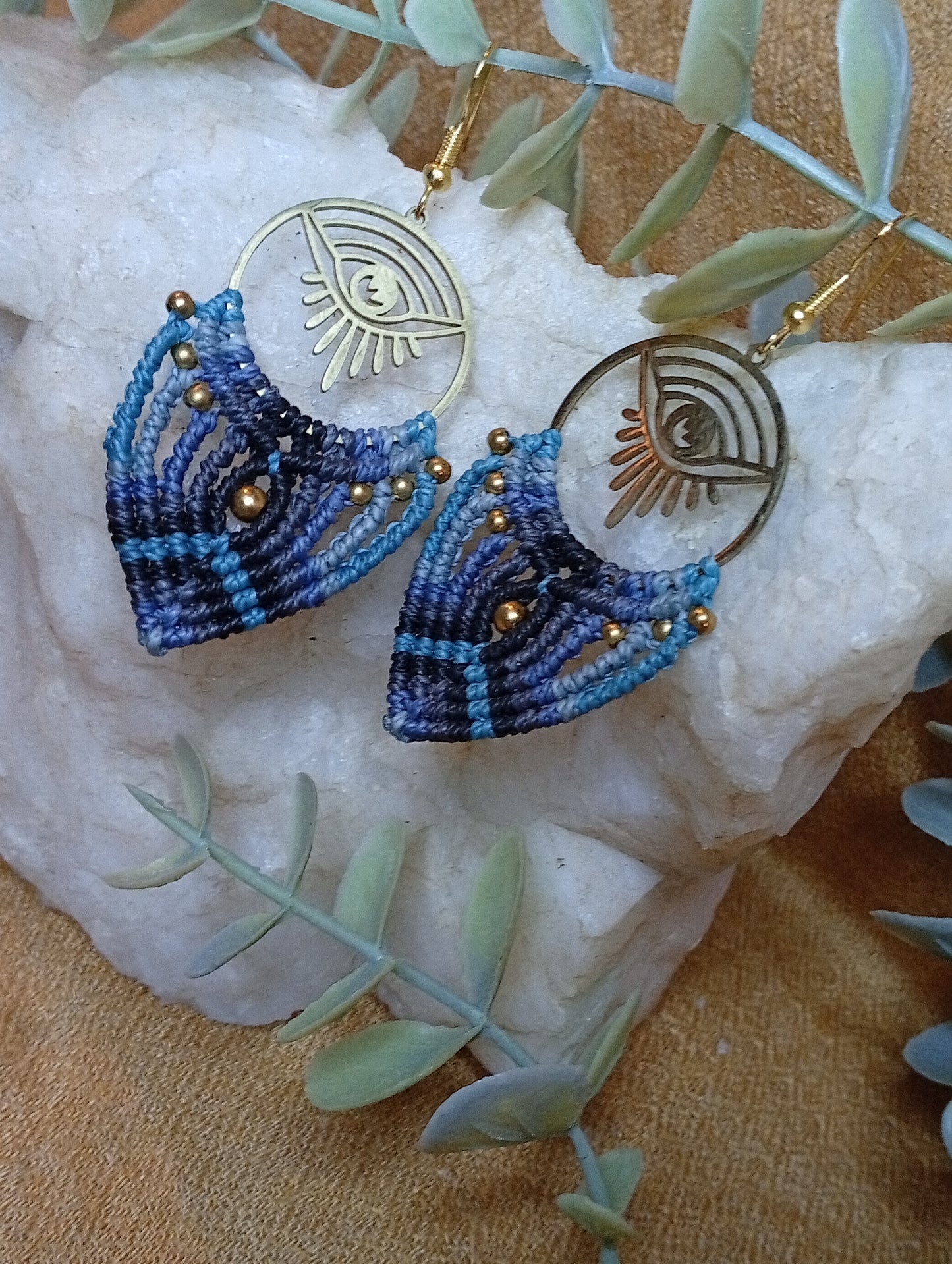 Boucles d'oreilles en macramé Œil Mystique