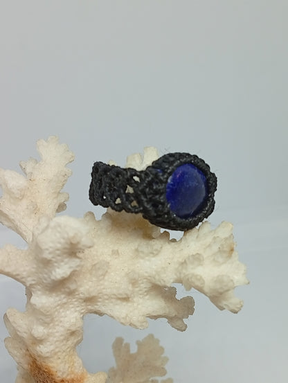 Bague en macramé et pierre semi-précieuse