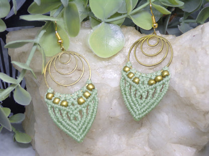 Boucles d'oreilles macramé, Tisseuses d'or