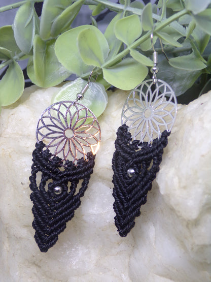 Boucles d'oreilles en macramé, pointe de fleur