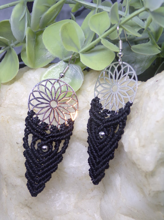 Boucles d'oreilles en macramé, pointe de fleur