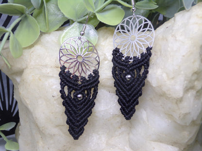 Boucles d'oreilles en macramé, pointe de fleur