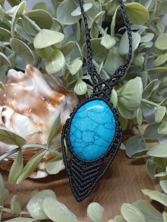 Collier en micro macramé: Turquoise Tréssée