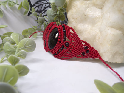 Bracelet en macramé, fils de fées