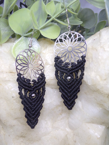 Boucles d'oreilles en macramé, pointe de fleur