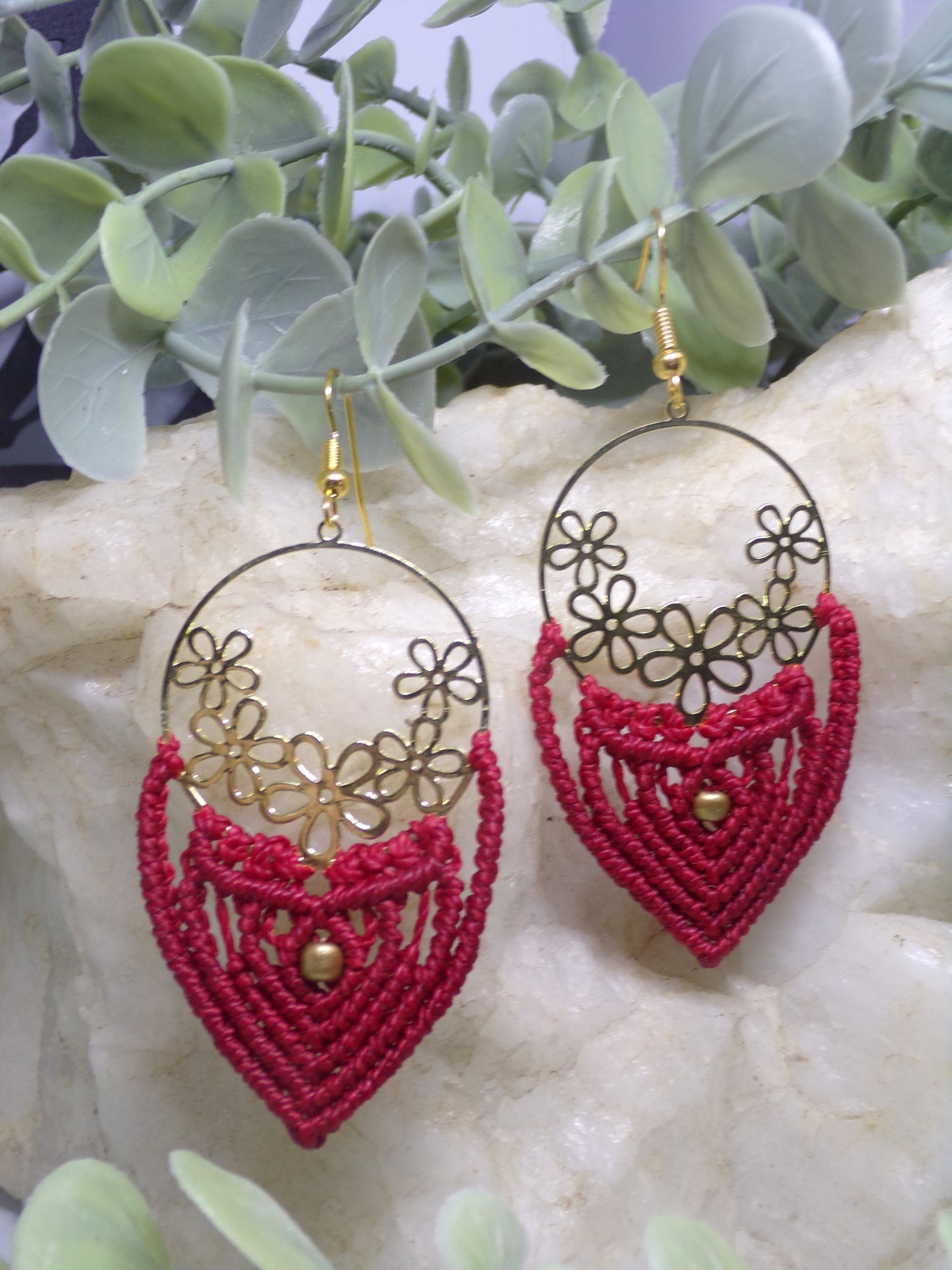 Boucles d'oreilles en macramé, Fleurs Tissées