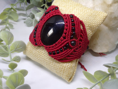 Bracelet en macramé, fils de fées